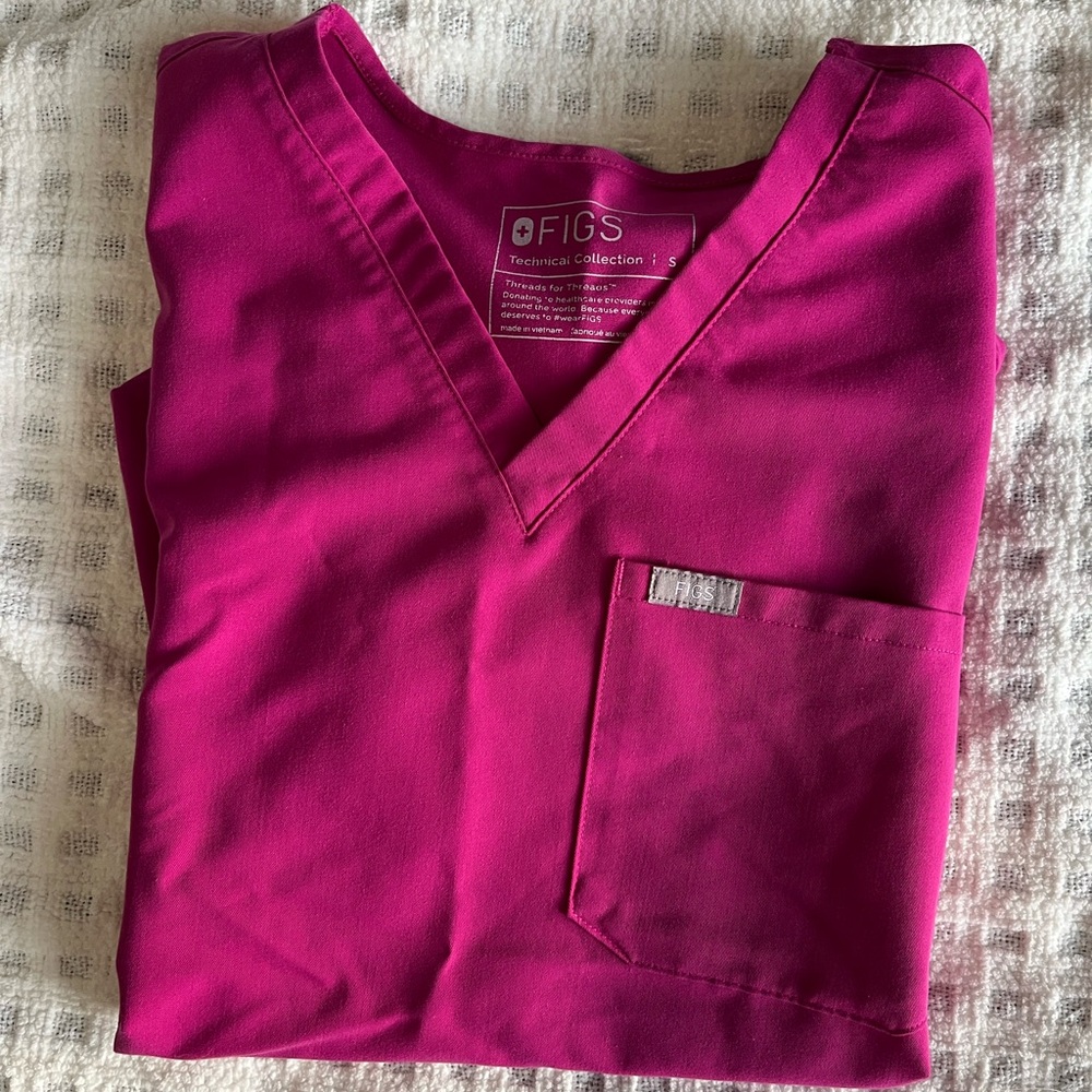 Figs catarina scrub top
